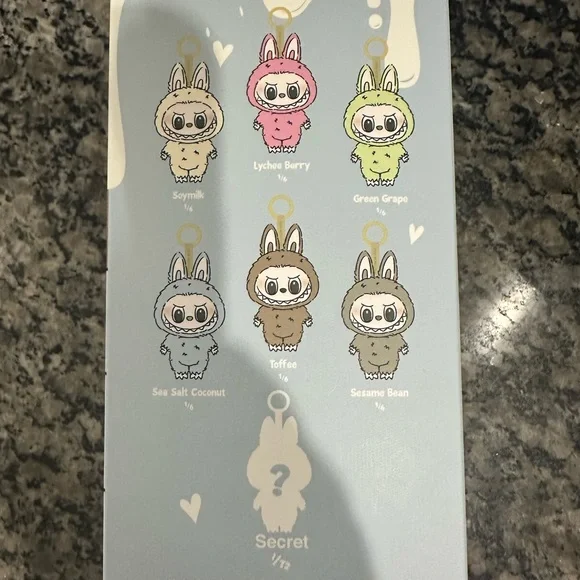 POP MART Labubu - Authentic - Picture 2 of 6